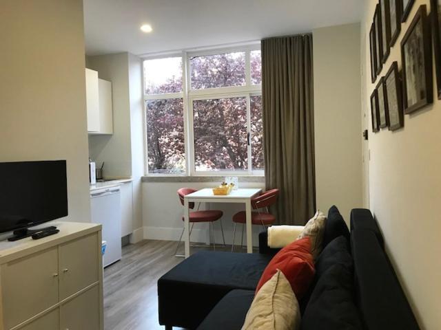Romantic 1 Bedroom Apartment At Roma Avenue - 1C Lisboa Ngoại thất bức ảnh